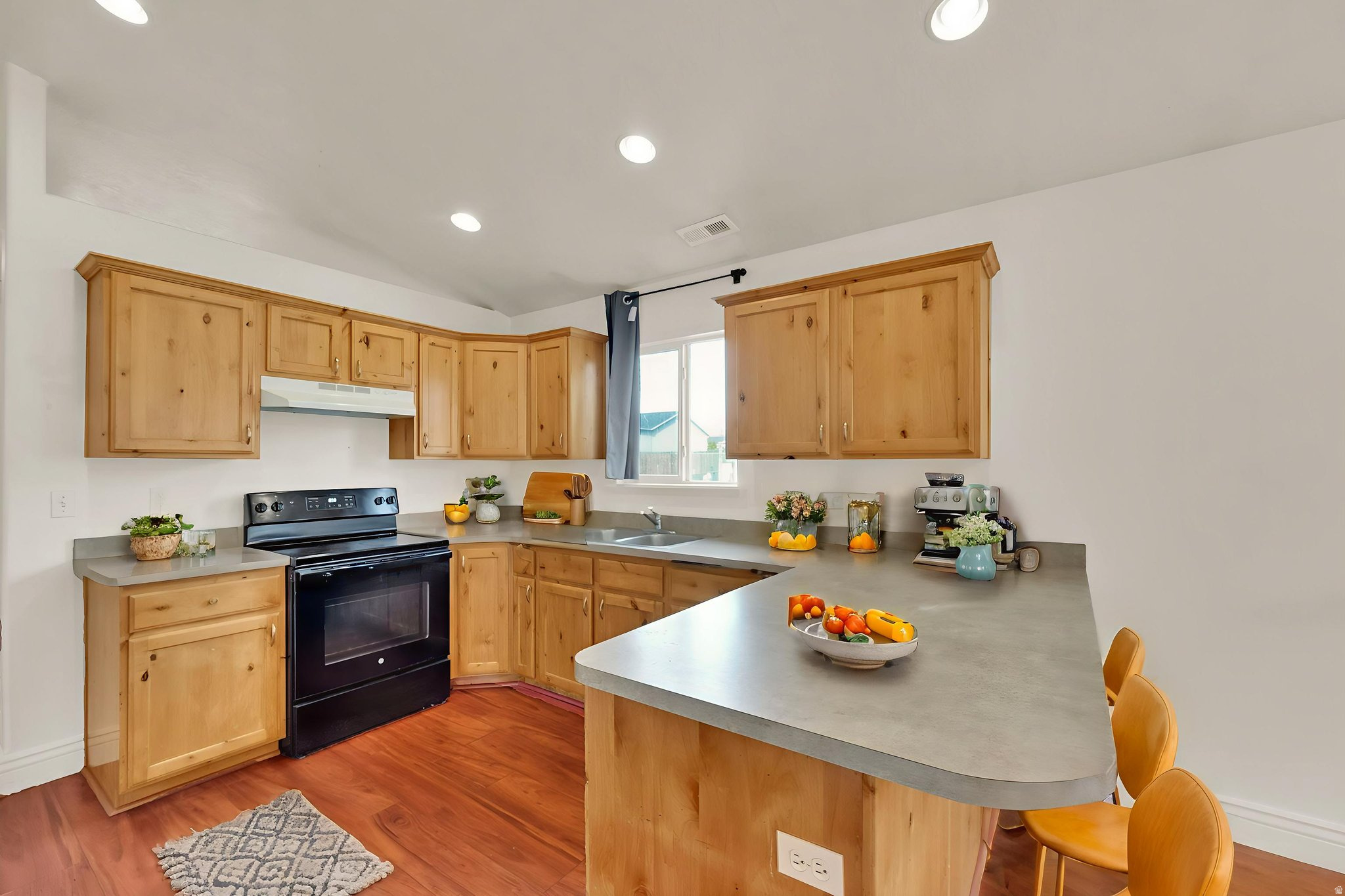 WESTVIEW ESTATES - Residential