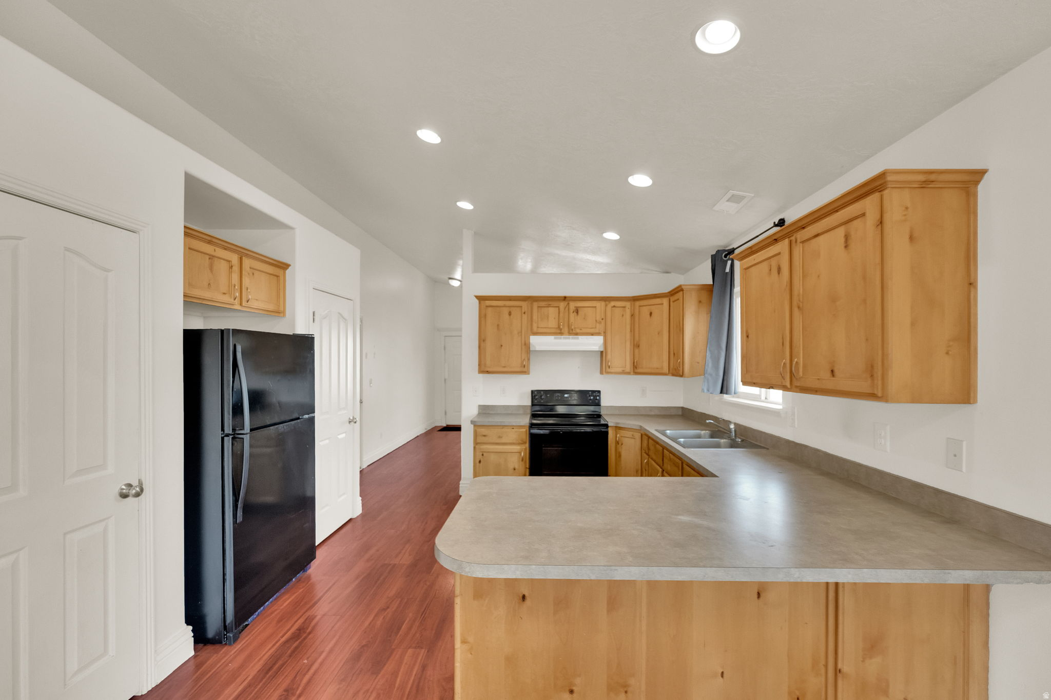 WESTVIEW ESTATES - Residential