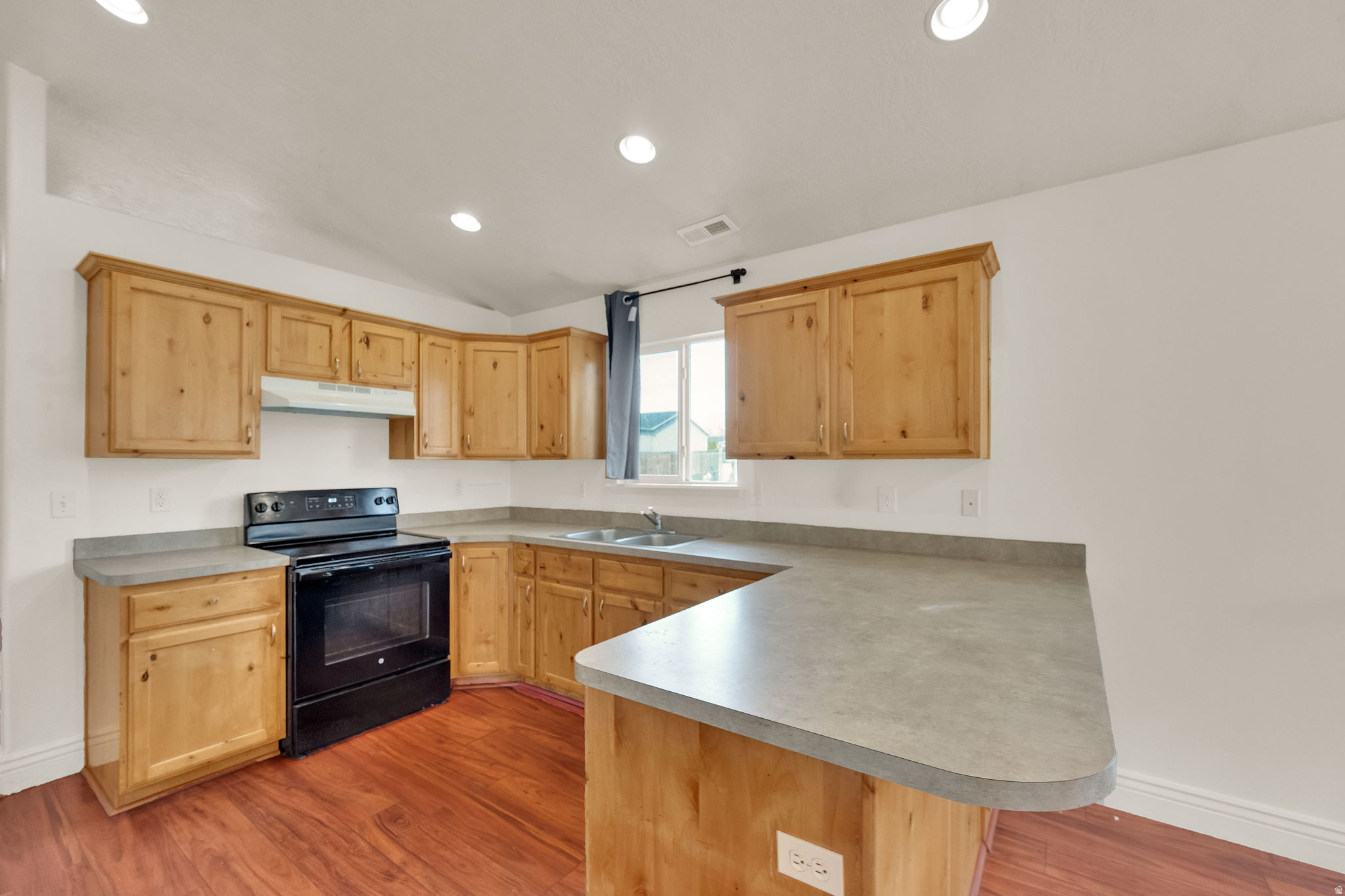 WESTVIEW ESTATES - Residential