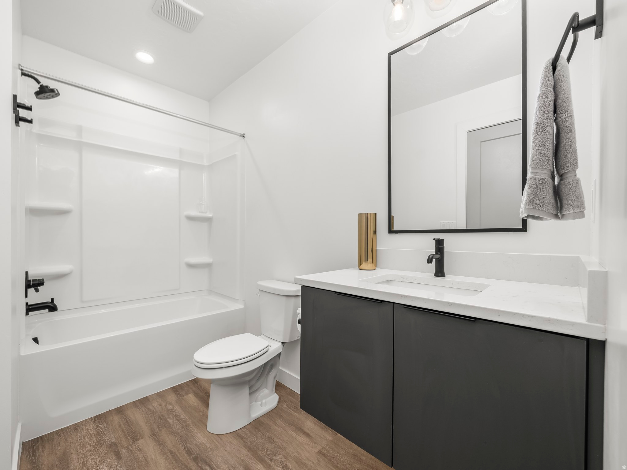 THE HIVE - Residential