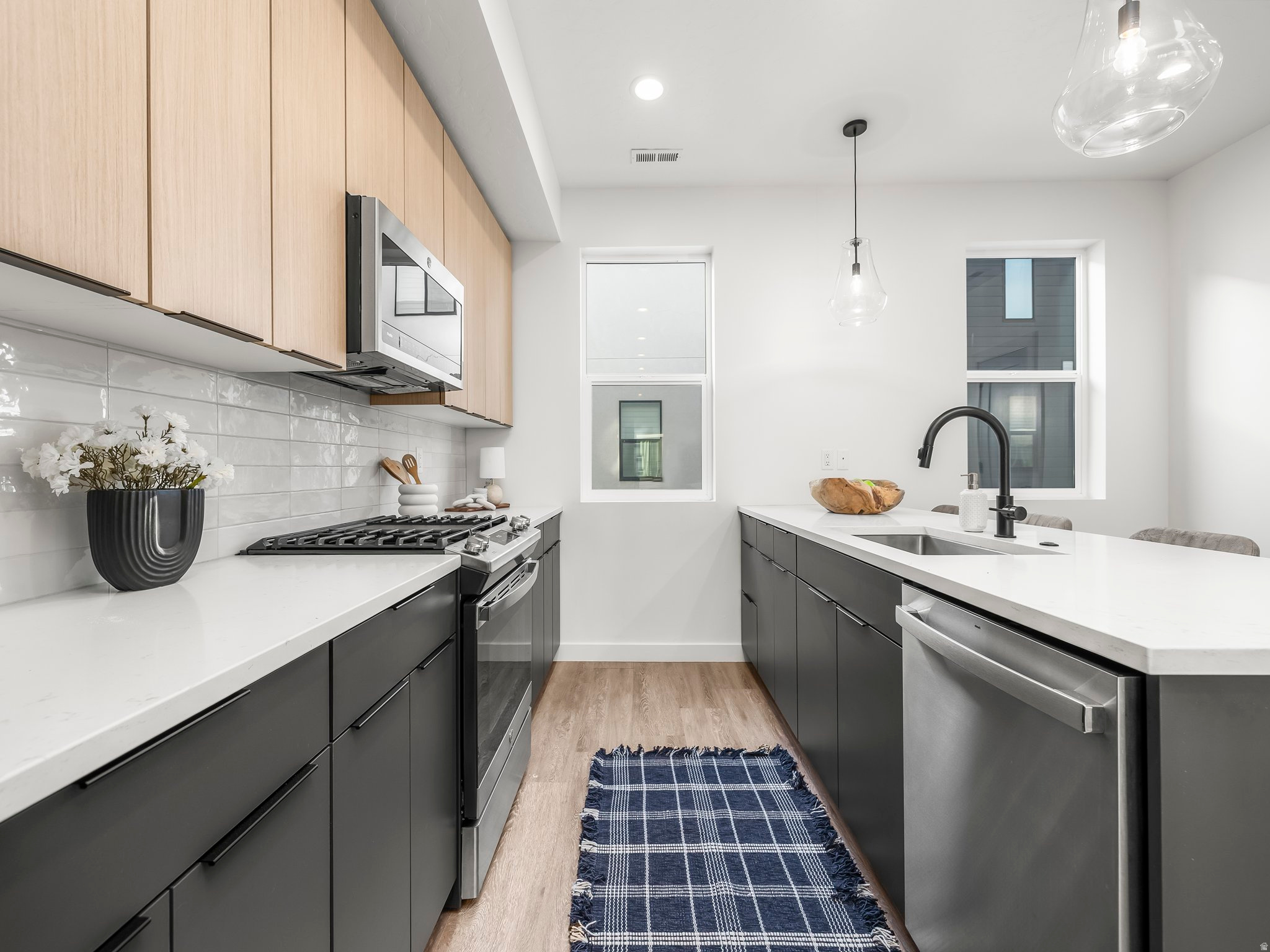 THE HIVE - Residential