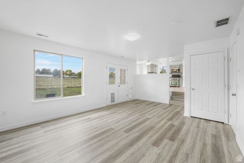 Tiny photo for 6698 EARLY DAWN Dr, West Jordan, UT 84084 (MLS # 2118303)