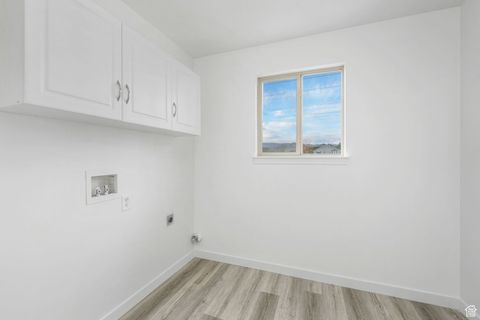 Tiny photo for 6698 EARLY DAWN Dr, West Jordan, UT 84084 (MLS # 2118303)