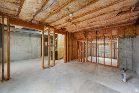 Tiny photo for 6698 EARLY DAWN Dr, West Jordan, UT 84084 (MLS # 2118303)