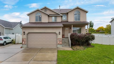Photo of 6698 EARLY DAWN Dr, West Jordan, UT 84084 (MLS # 2118303)