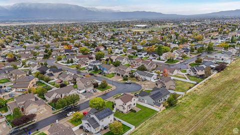 Tiny photo for 6698 EARLY DAWN Dr, West Jordan, UT 84084 (MLS # 2118303)