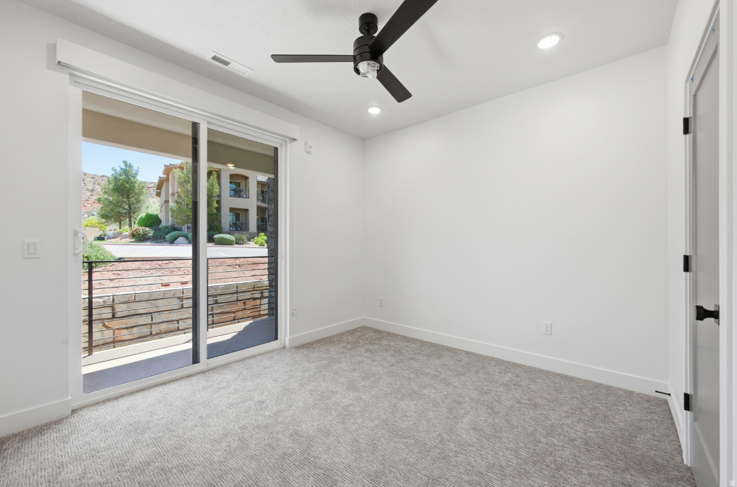 CORAL SPRINGS CONDOMINIUMS - Residential