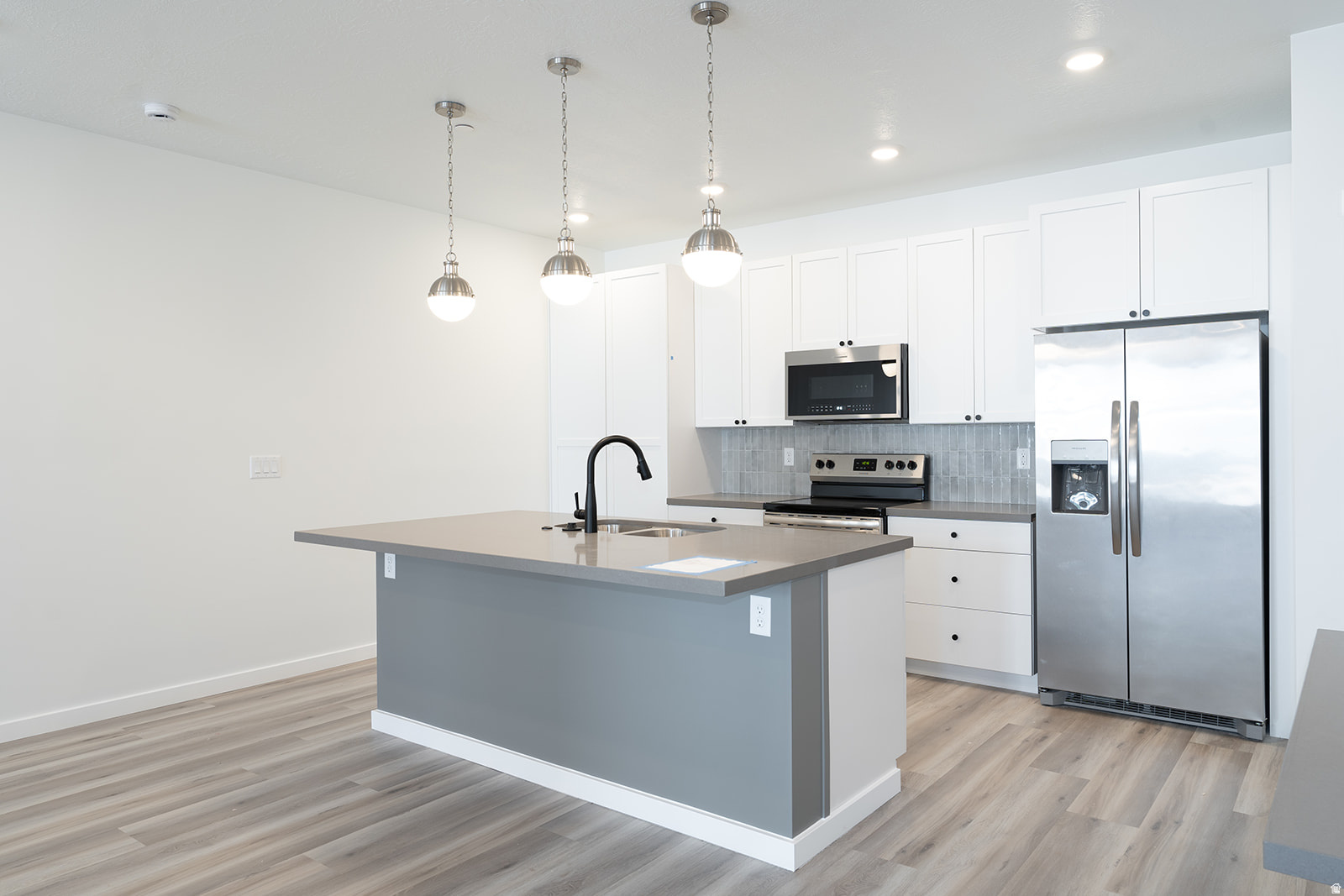 CORAL SPRINGS CONDOMINIUMS - Residential