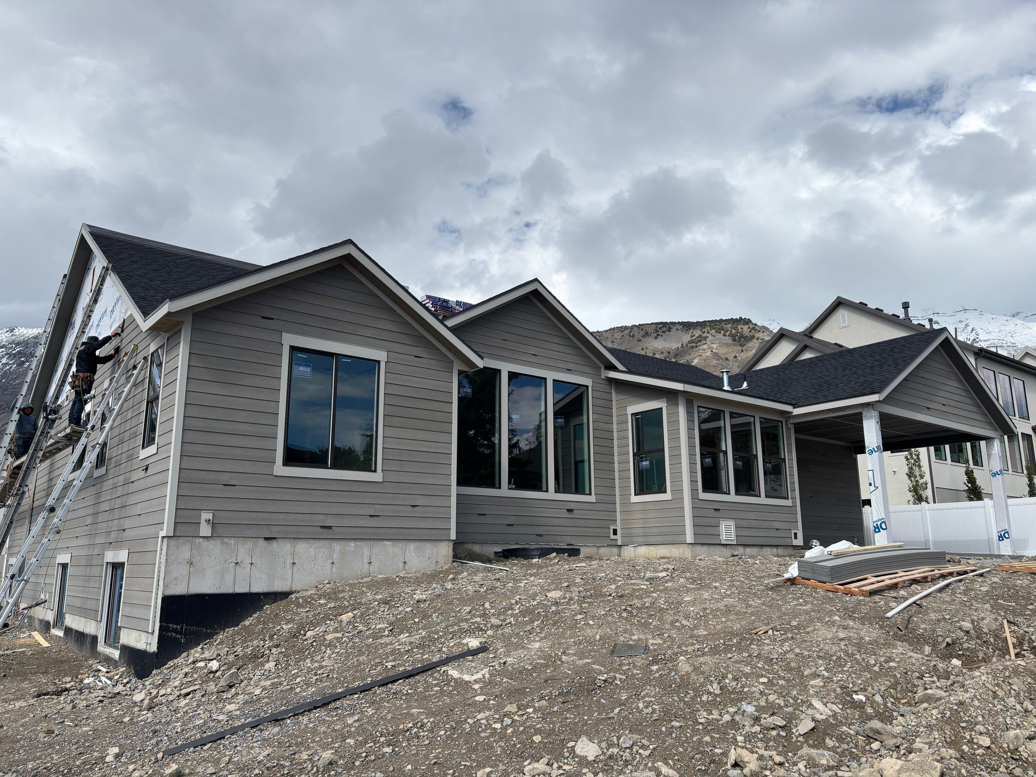 BLOSSOM HILL - Residential