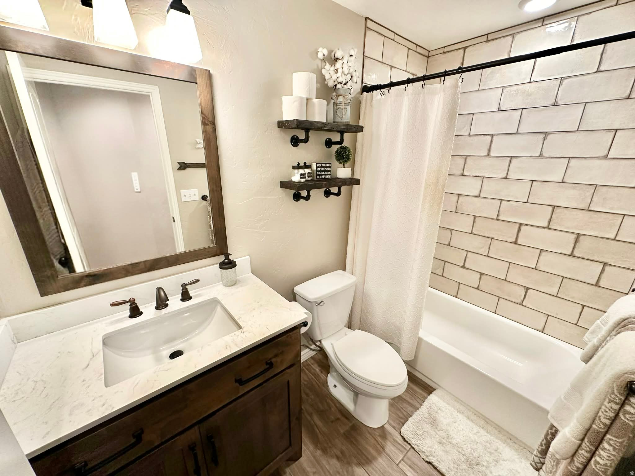 WESTWOOD 4, PHASE 1 - Residential