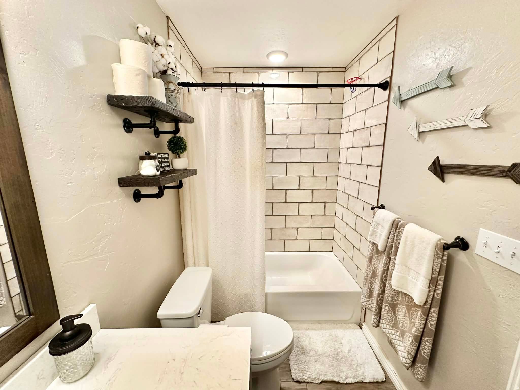 WESTWOOD 4, PHASE 1 - Residential