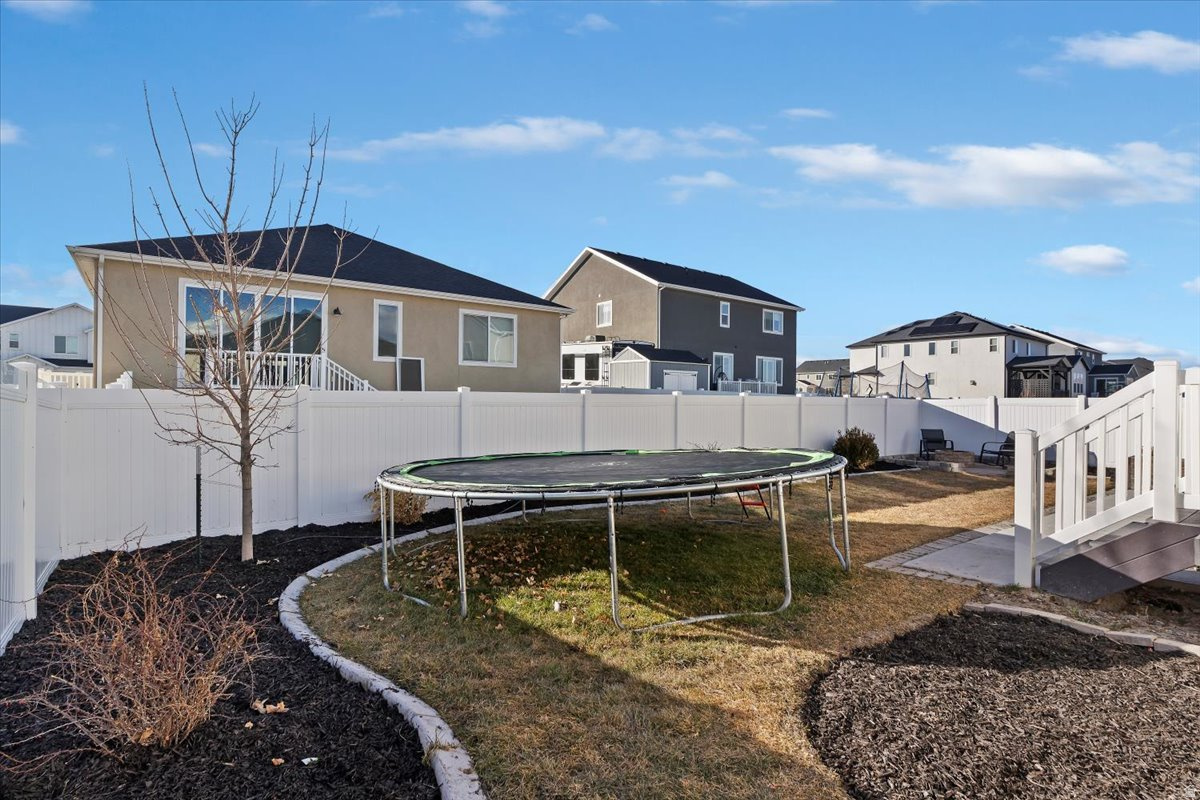 PACIFIC SPRINGS - Residential