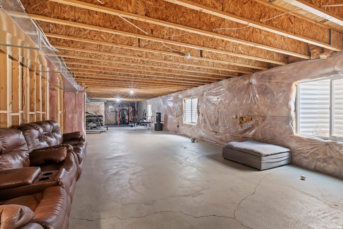 PACIFIC SPRINGS - Residential