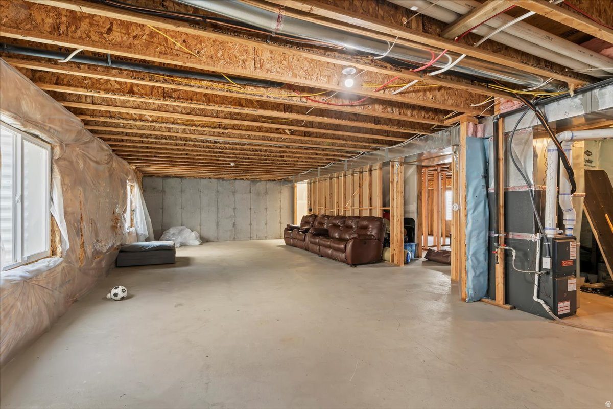 PACIFIC SPRINGS - Residential