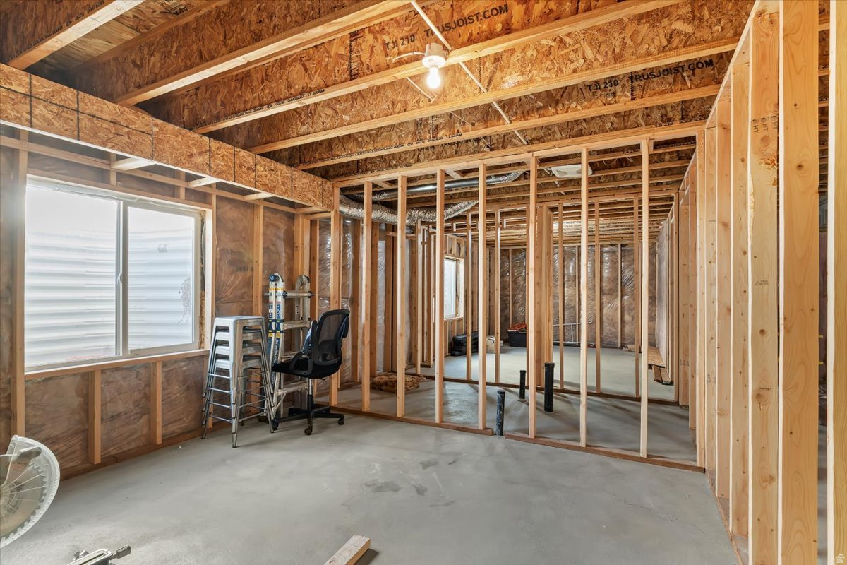 PACIFIC SPRINGS - Residential