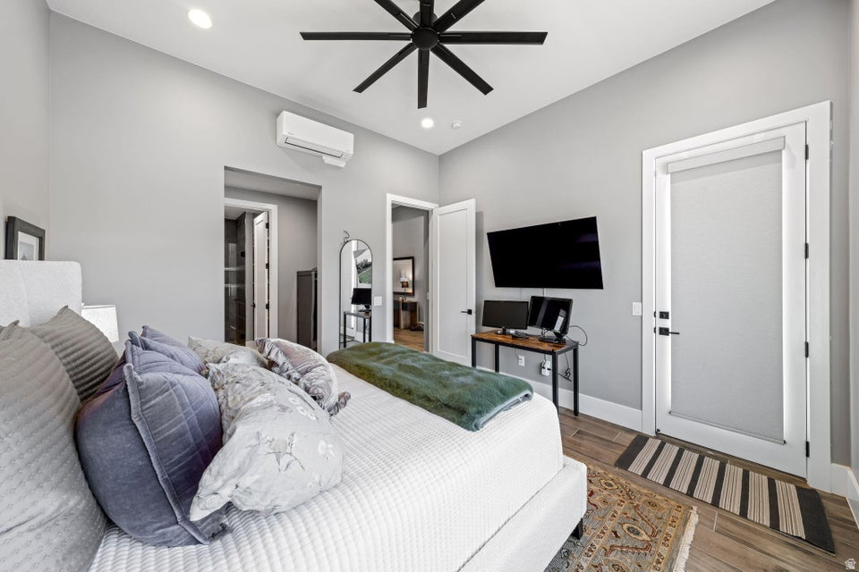 SOLACE AT SANTA CLARA 1 - Residential