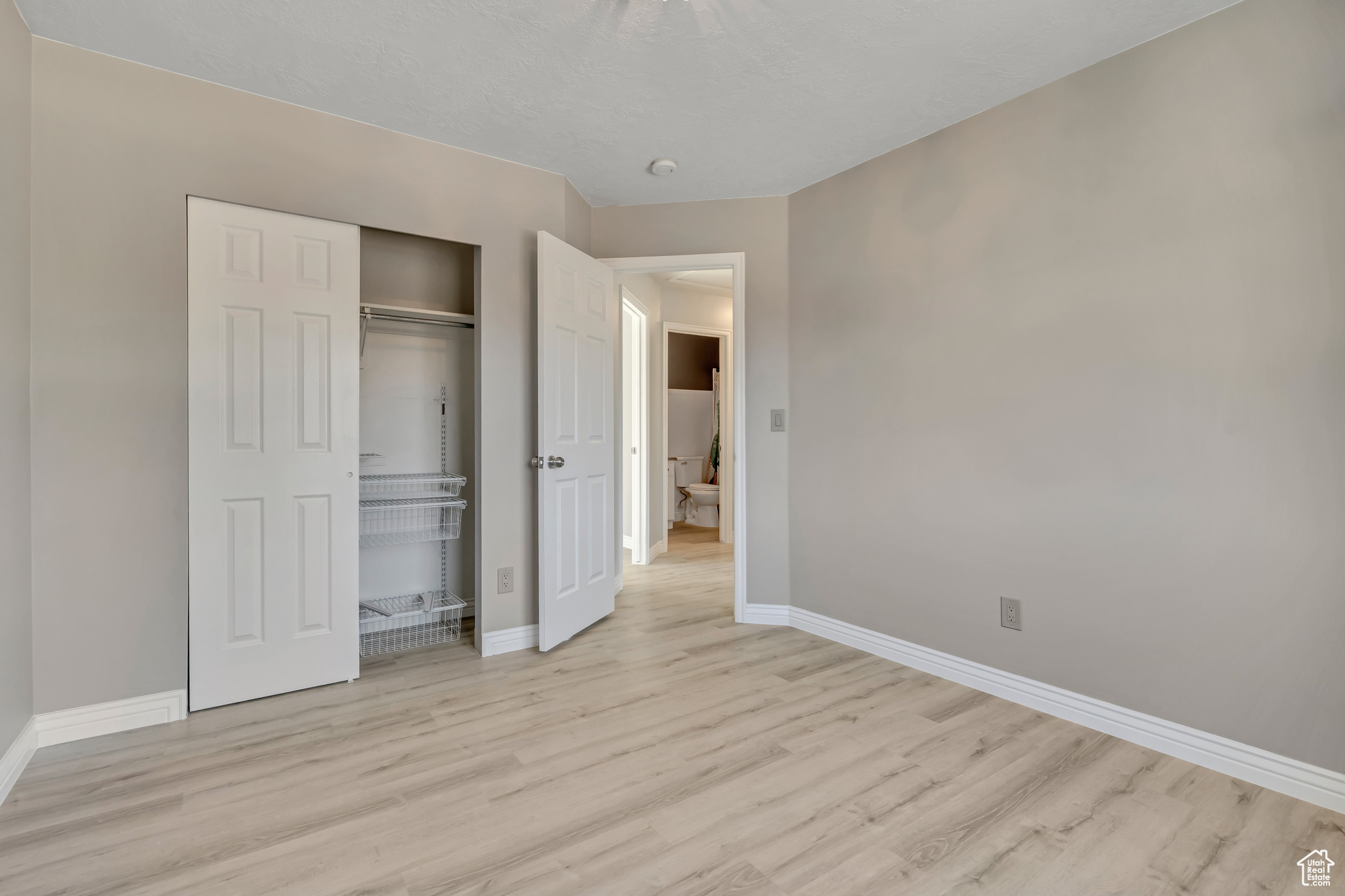 CHELSIE PARK - Residential