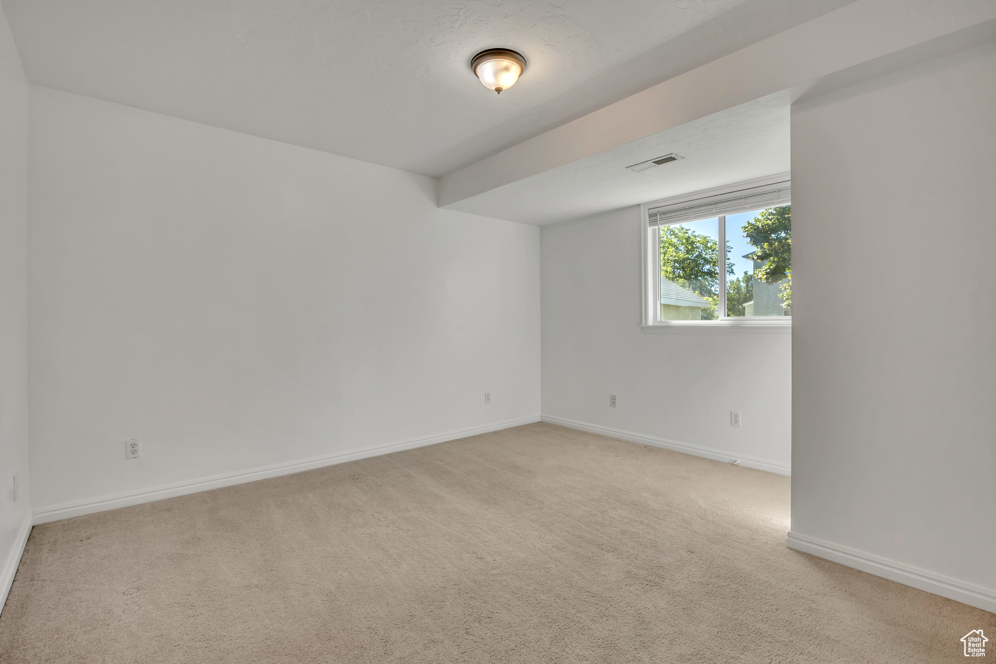 CHELSIE PARK - Residential