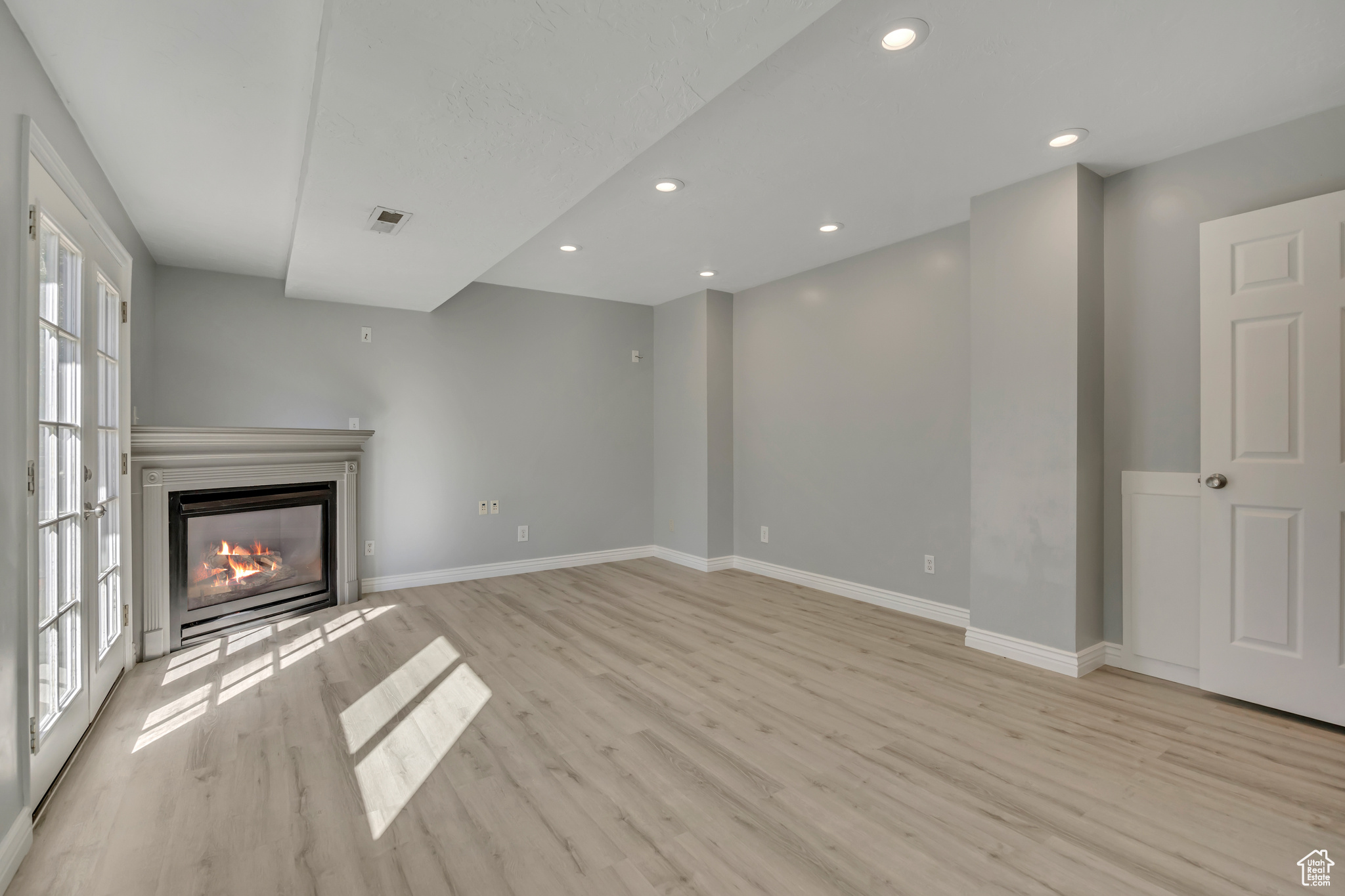 CHELSIE PARK - Residential