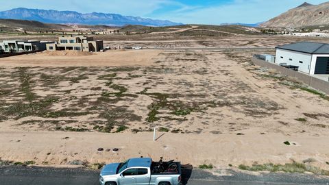 Tiny photo for 1310 W 4370 S, Hurricane, UT 84737 (MLS # 2133530)