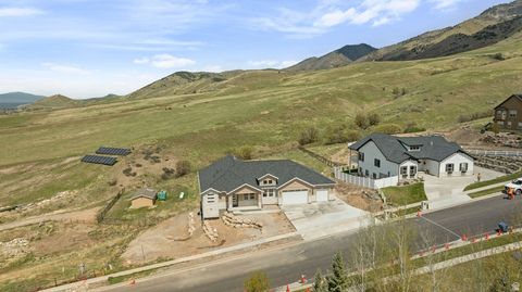 Tiny photo for 2275 E MEADOWLARK LN N, North Logan, UT 84341 (MLS # 2134273)