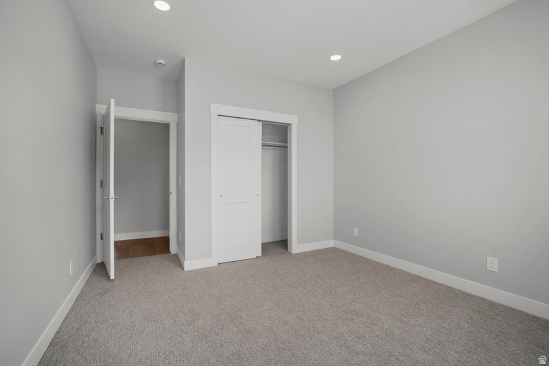 BONNEVILLE TRAIL - Residential