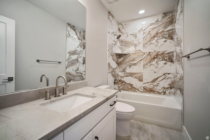 BONNEVILLE TRAIL - Residential