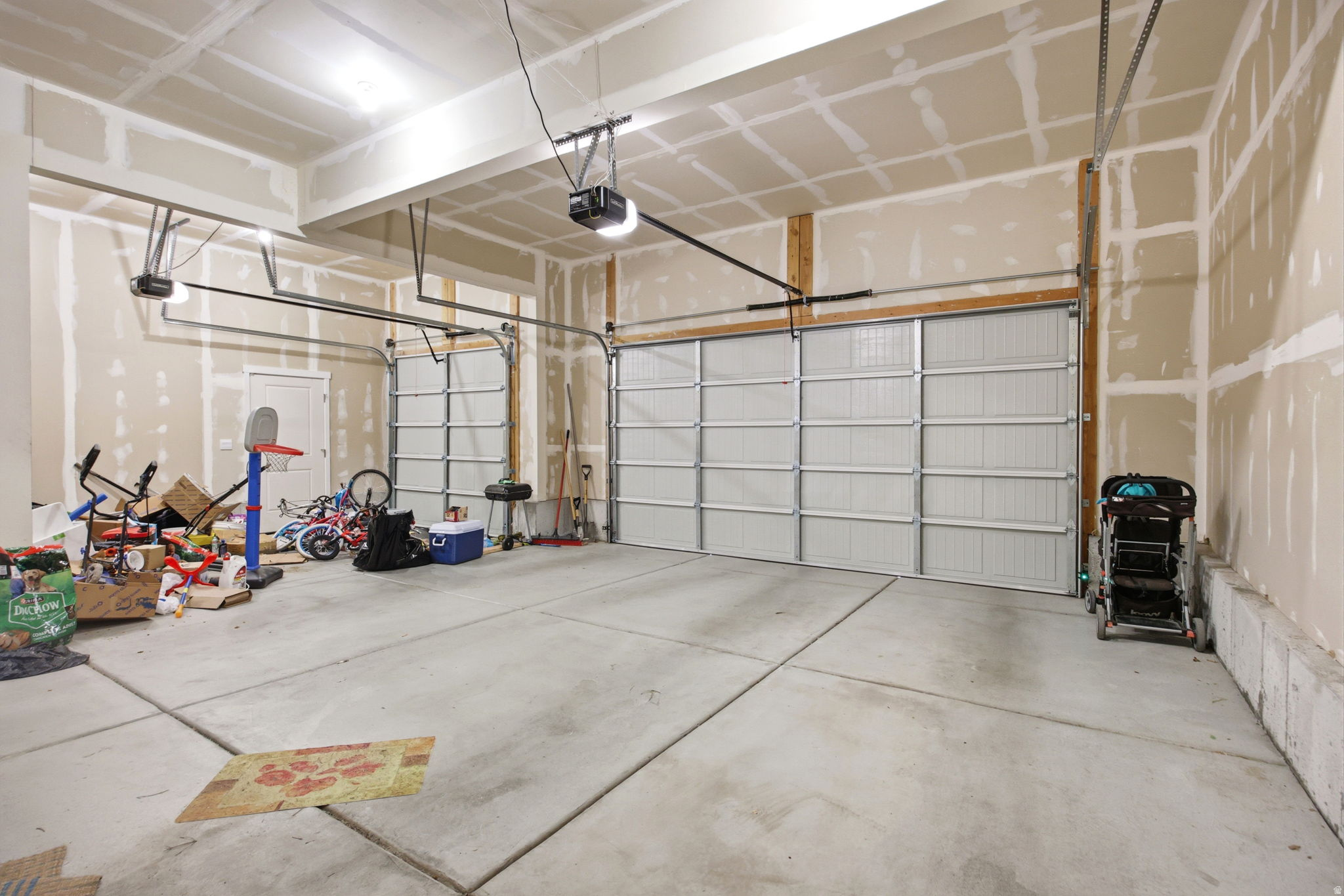 LEXINGTON GREENS AT OVERLAKE SUBDIVISION - Residential