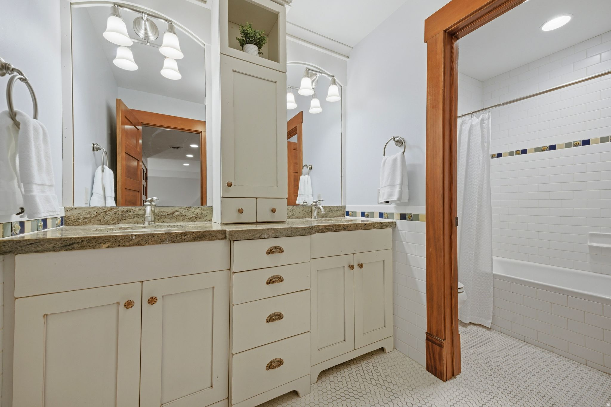 PEPPERWOOD - Residential