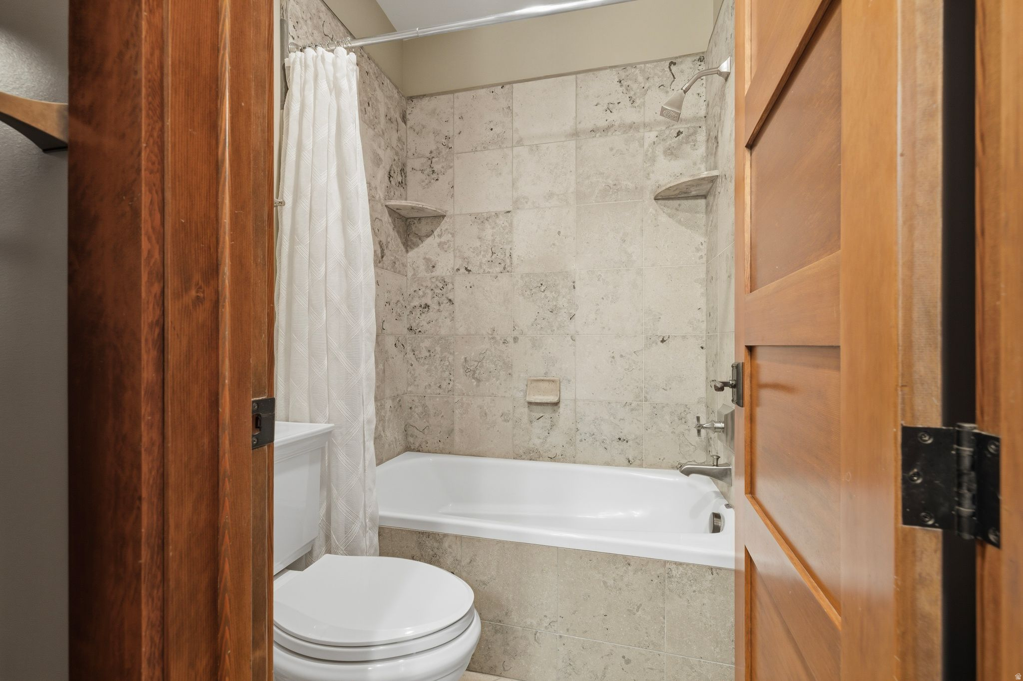 PEPPERWOOD - Residential