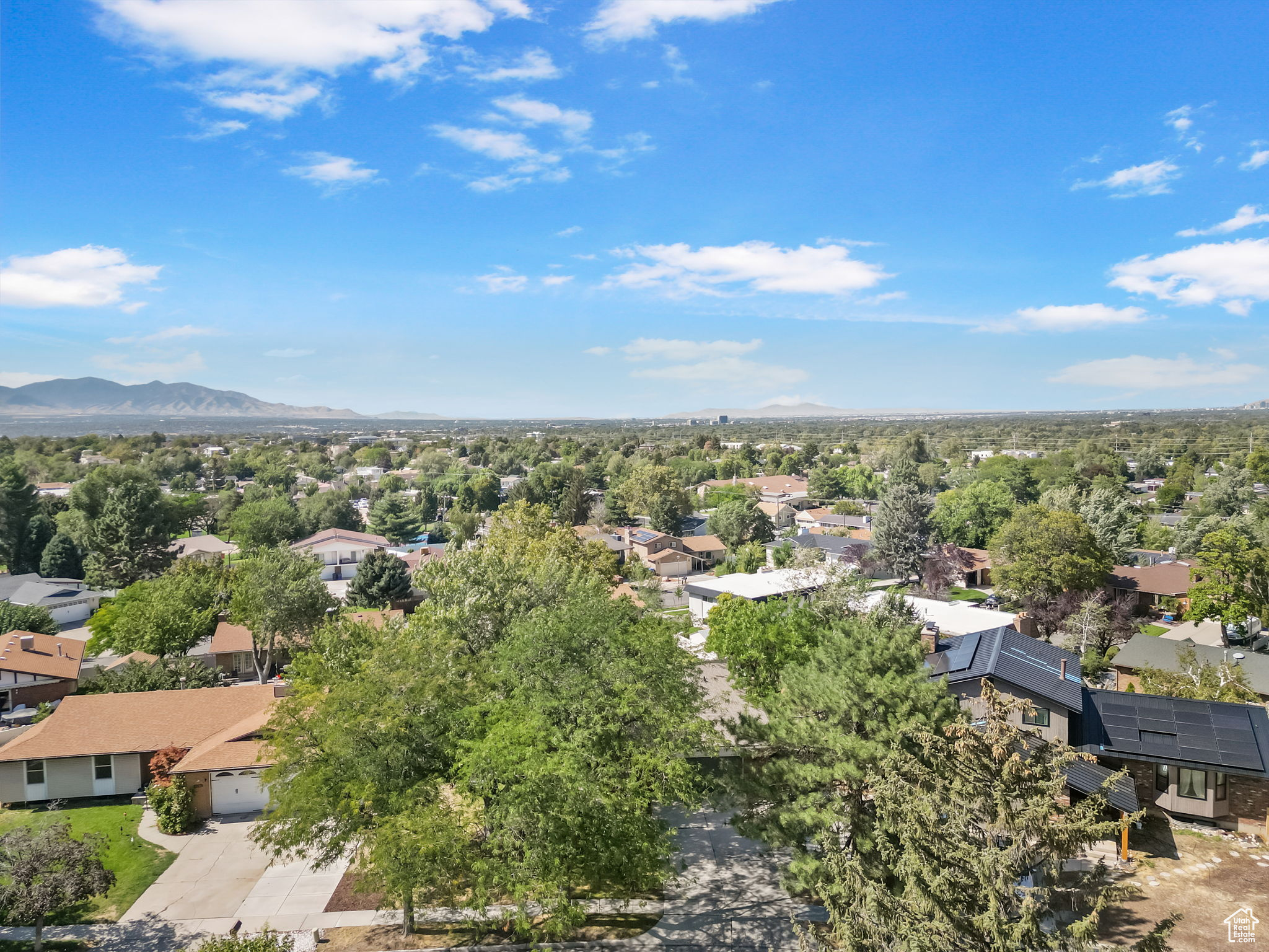 GRANDUER ESTATES - Residential