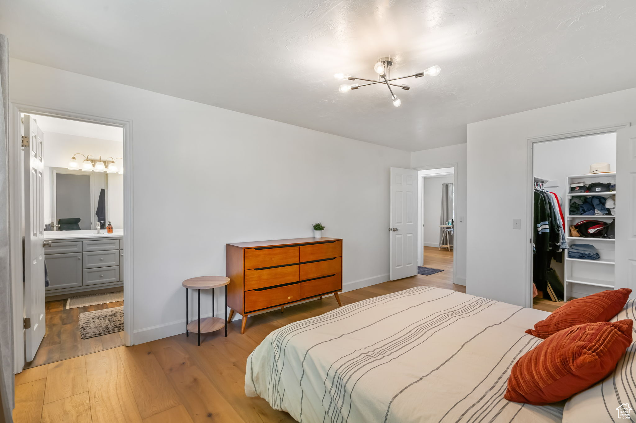 GRANDUER ESTATES - Residential
