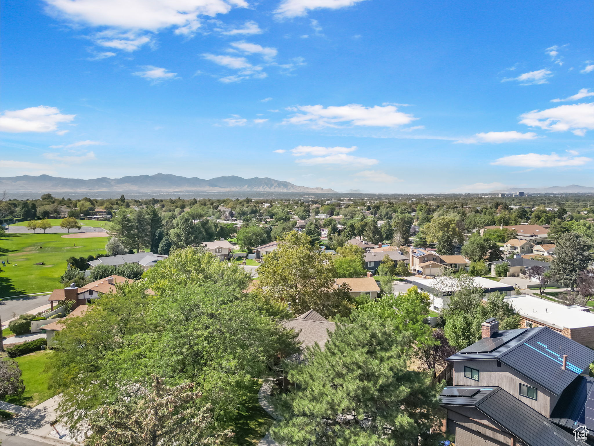 GRANDUER ESTATES - Residential