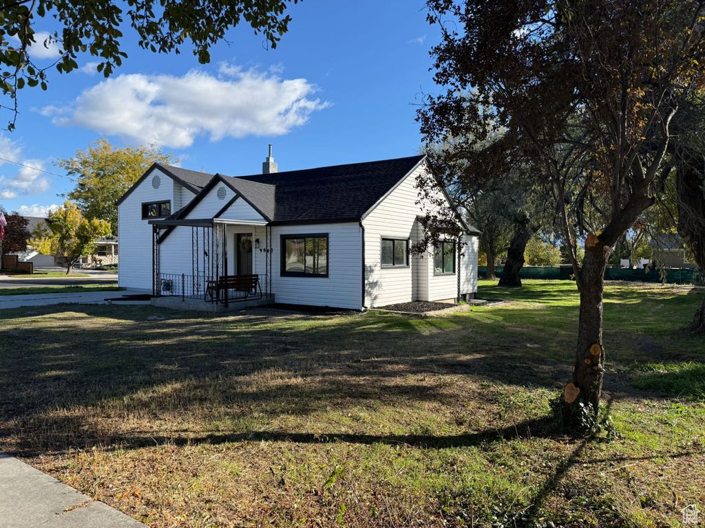Photo for 9847 S 1000 W, South Jordan, UT 84095 (MLS # 2113054)