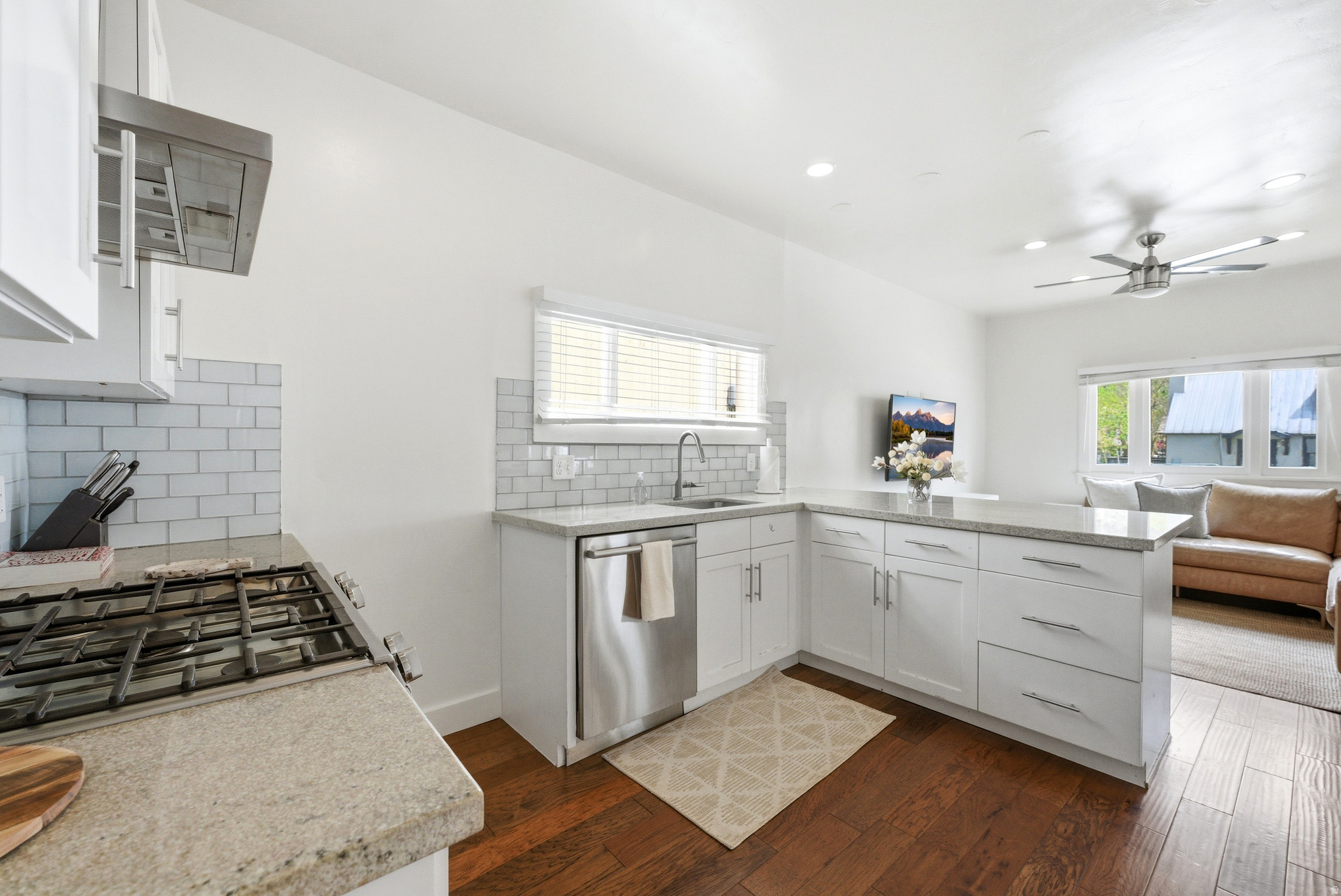 SNYDERS ADDITION - Residential
