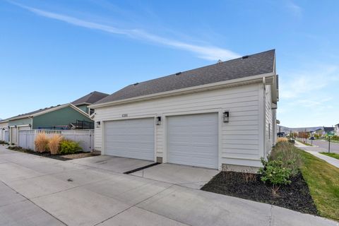 Tiny photo for 6386 W ARRANMORE DR, South Jordan, UT 84009 (MLS # 2149922)
