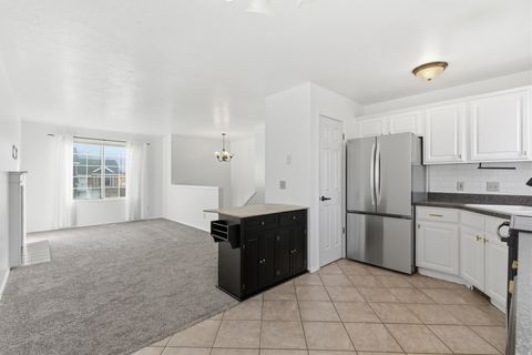 Tiny photo for 1683 N 250 W, Layton, UT 84041 (MLS # 2127342)