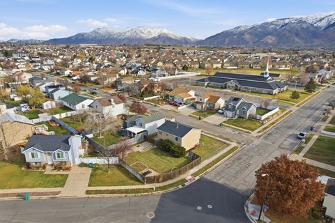 Tiny photo for 1683 N 250 W, Layton, UT 84041 (MLS # 2127342)
