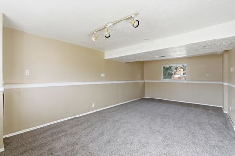 Tiny photo for 1683 N 250 W, Layton, UT 84041 (MLS # 2127342)