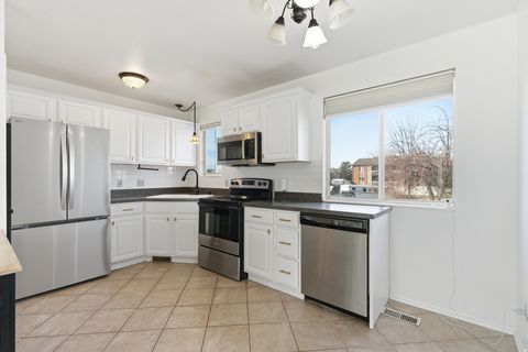 Tiny photo for 1683 N 250 W, Layton, UT 84041 (MLS # 2127342)