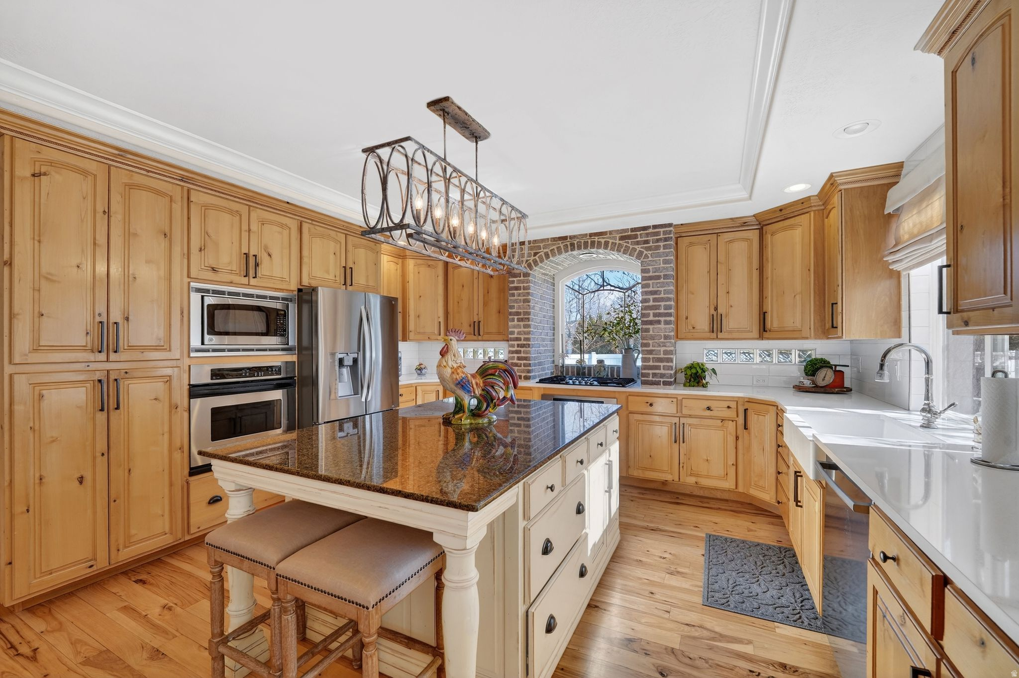 BROOKSFIELD - Residential