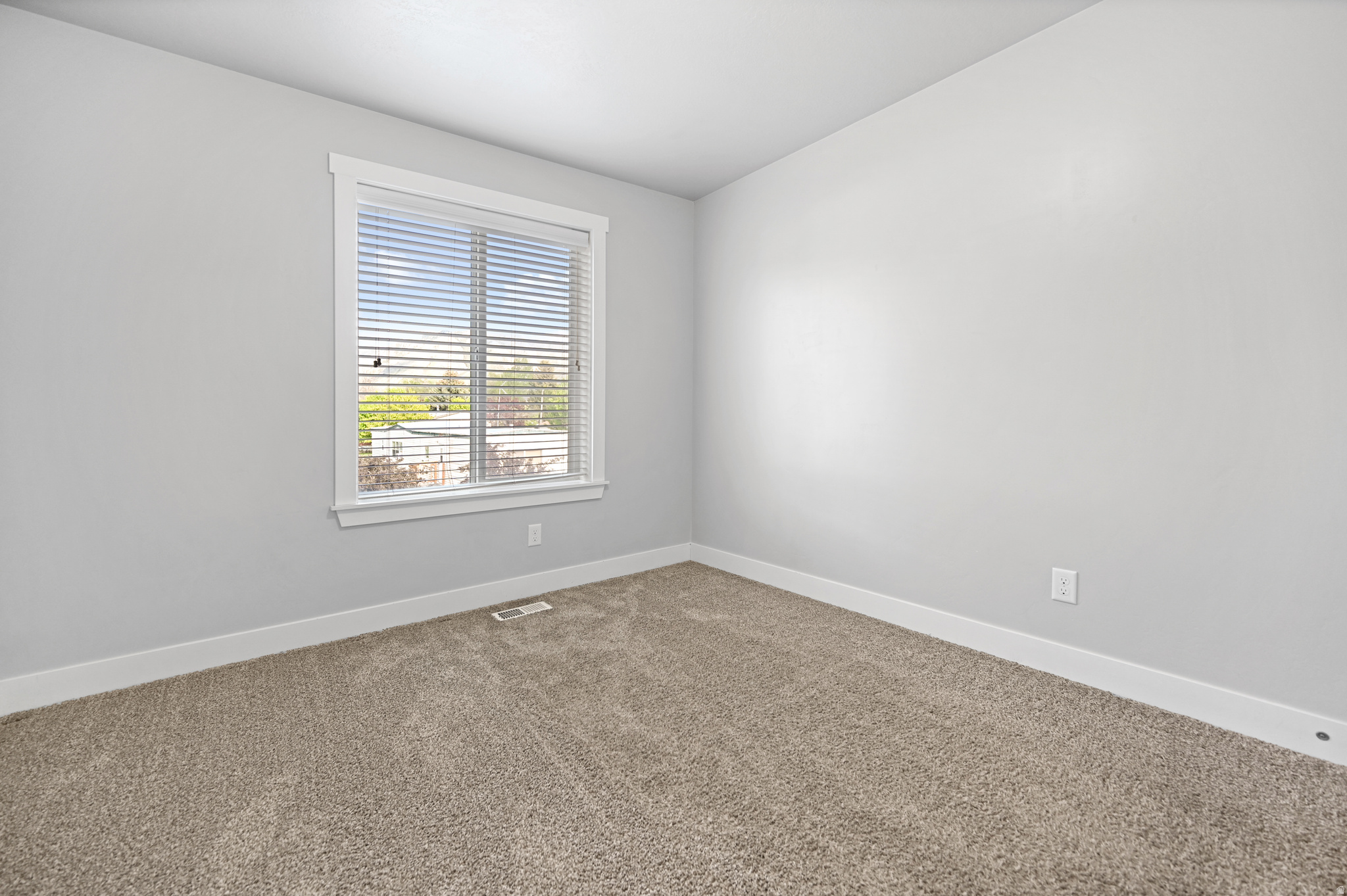 GREEN CANYON SQUARE - Residential