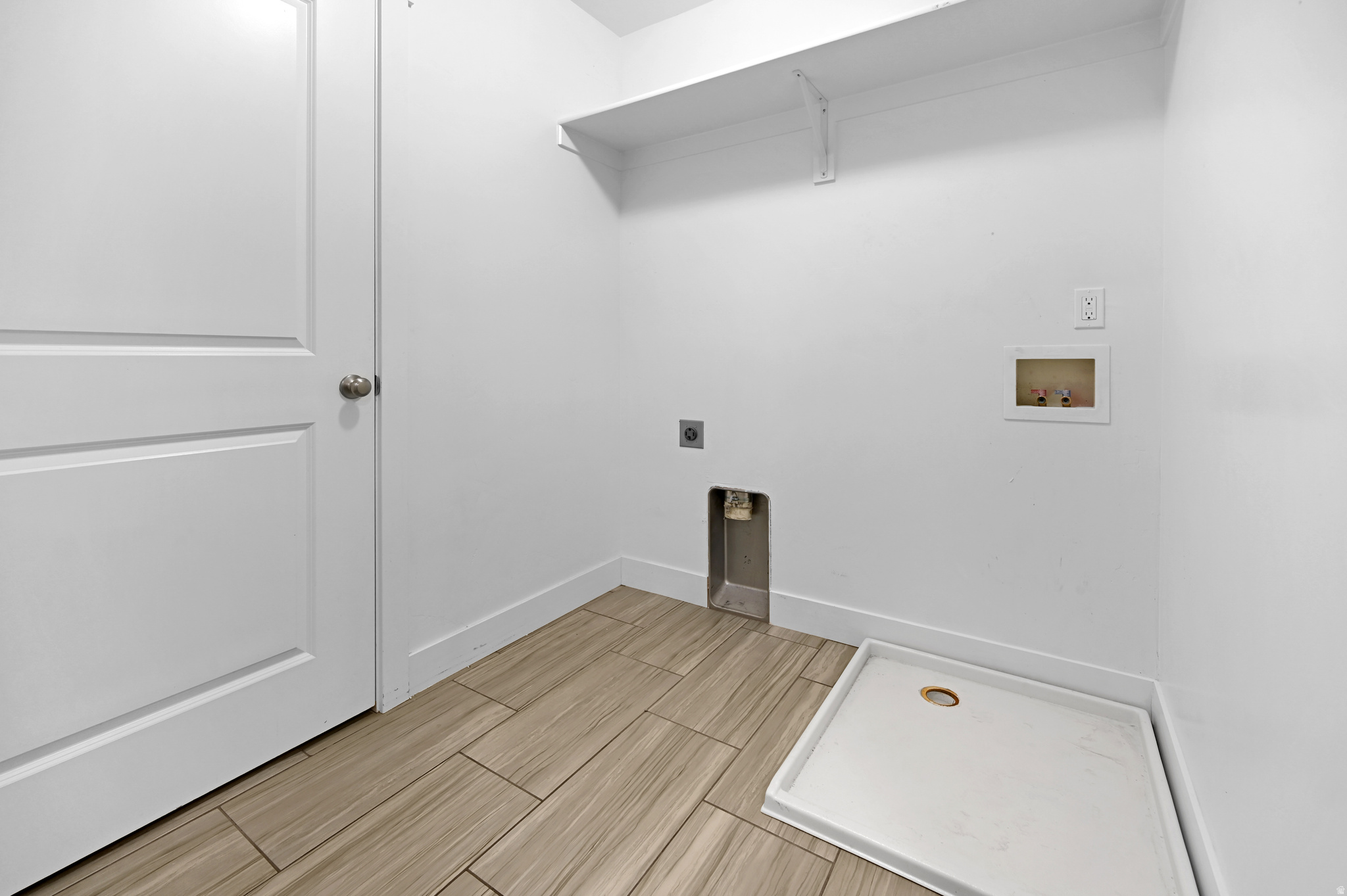 GREEN CANYON SQUARE - Residential