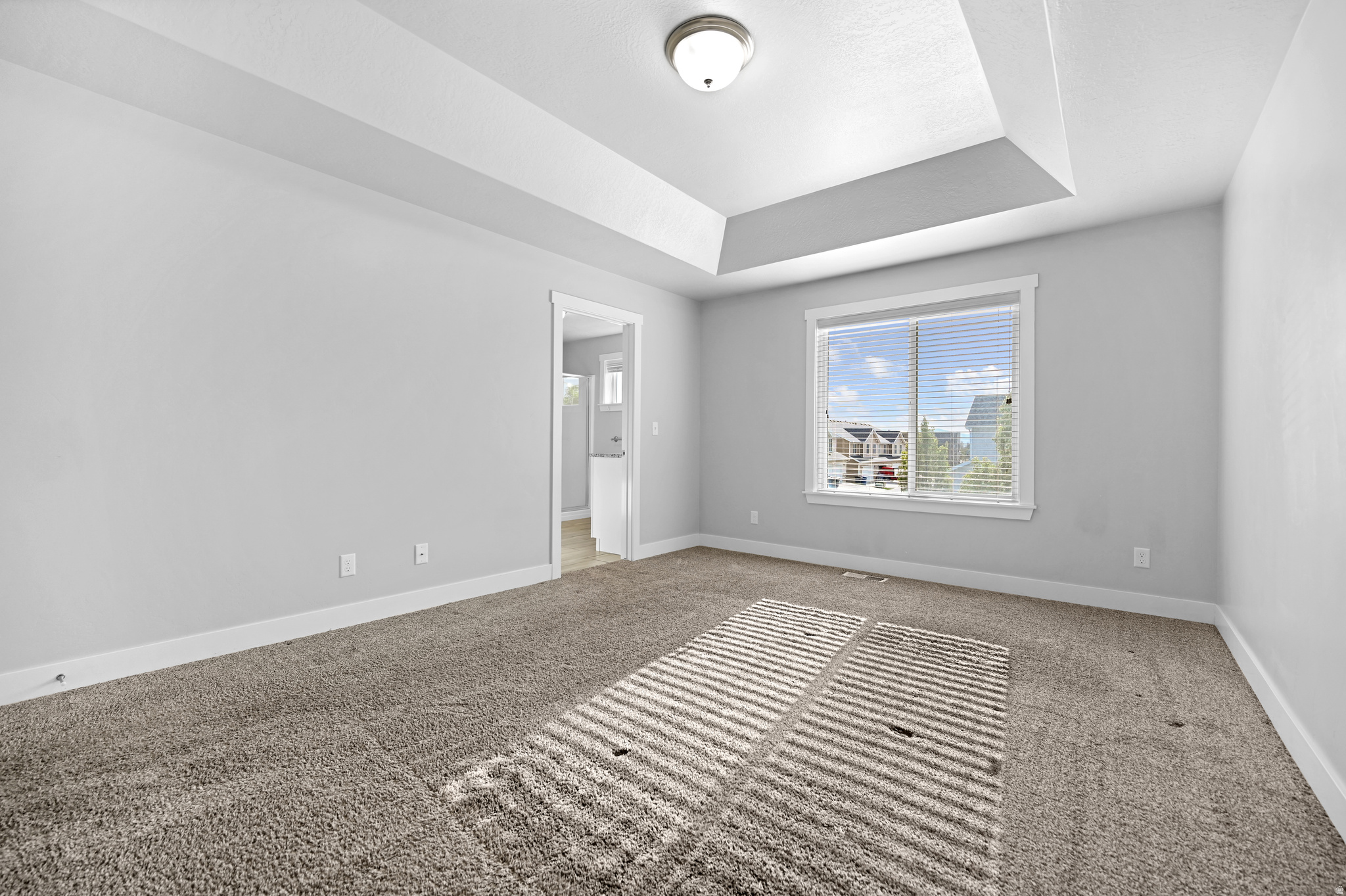 GREEN CANYON SQUARE - Residential