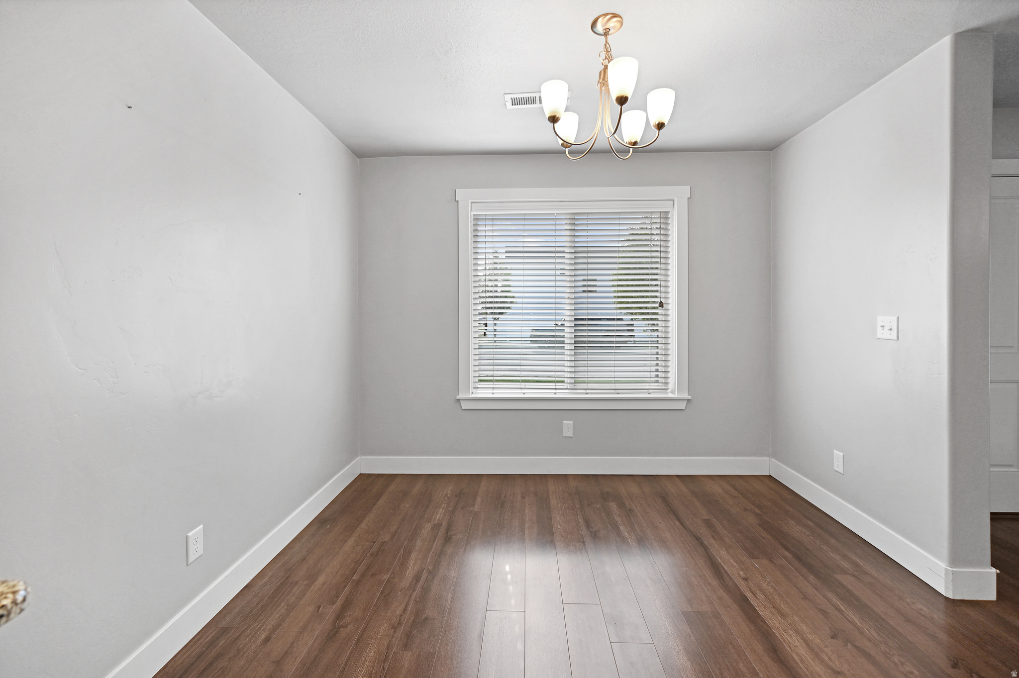 GREEN CANYON SQUARE - Residential