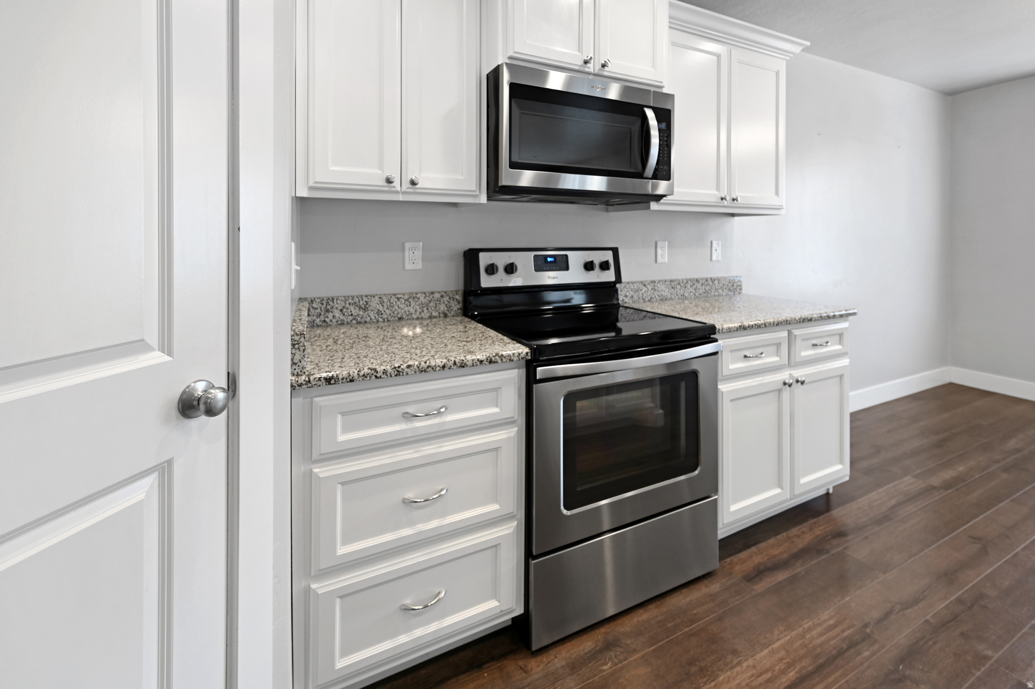 GREEN CANYON SQUARE - Residential