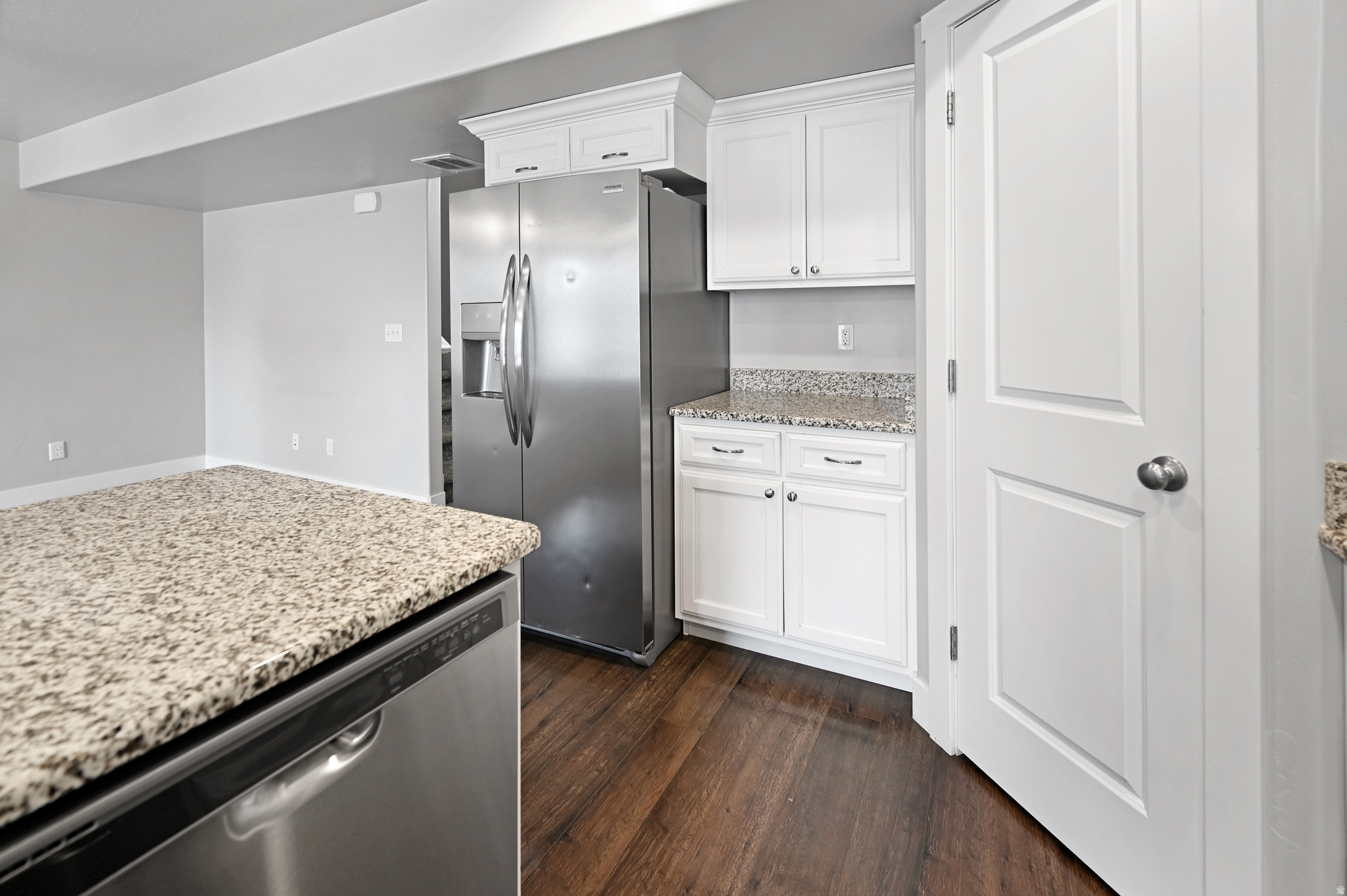 GREEN CANYON SQUARE - Residential