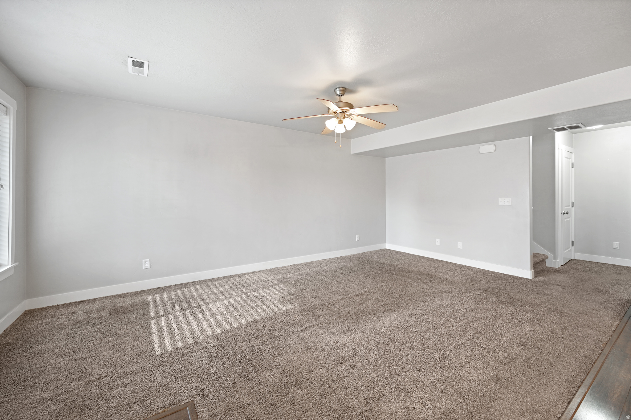 GREEN CANYON SQUARE - Residential