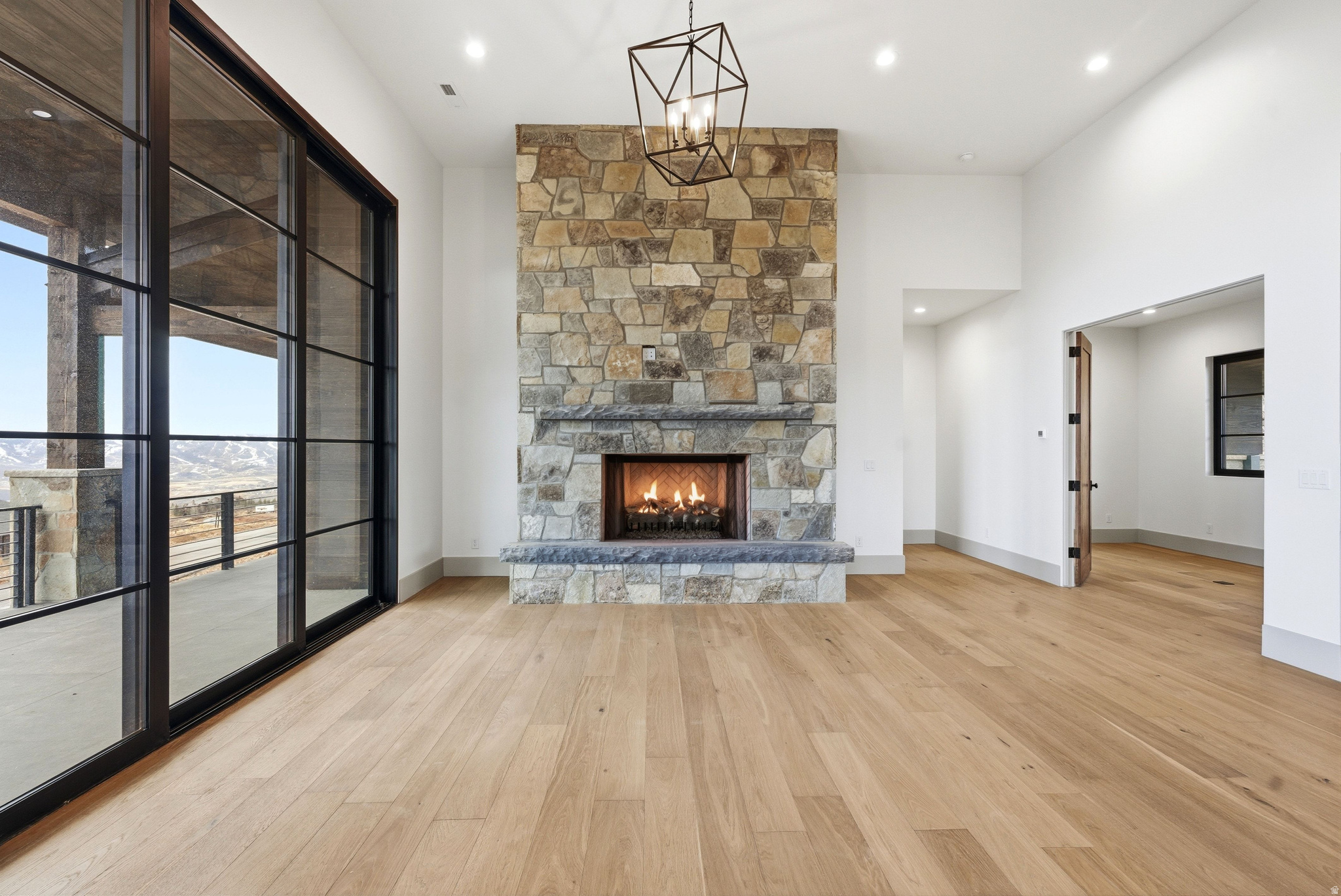 GOLDEN EAGLE - Residential
