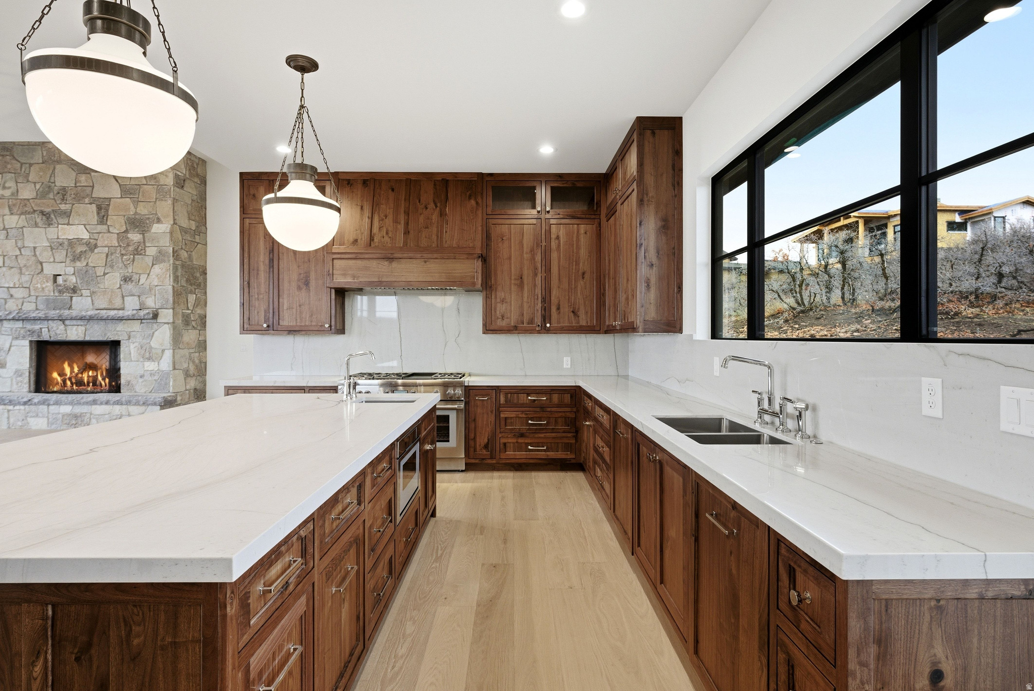 GOLDEN EAGLE - Residential